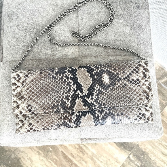 PHYTON SNAKE SKIN CLUTCH - WITH CHAIN AND BELT - Picture 5 of 14